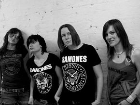 The Ramonas - Backstage - Nambucca