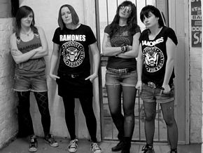 The Ramonas - Backstage - Nambucca